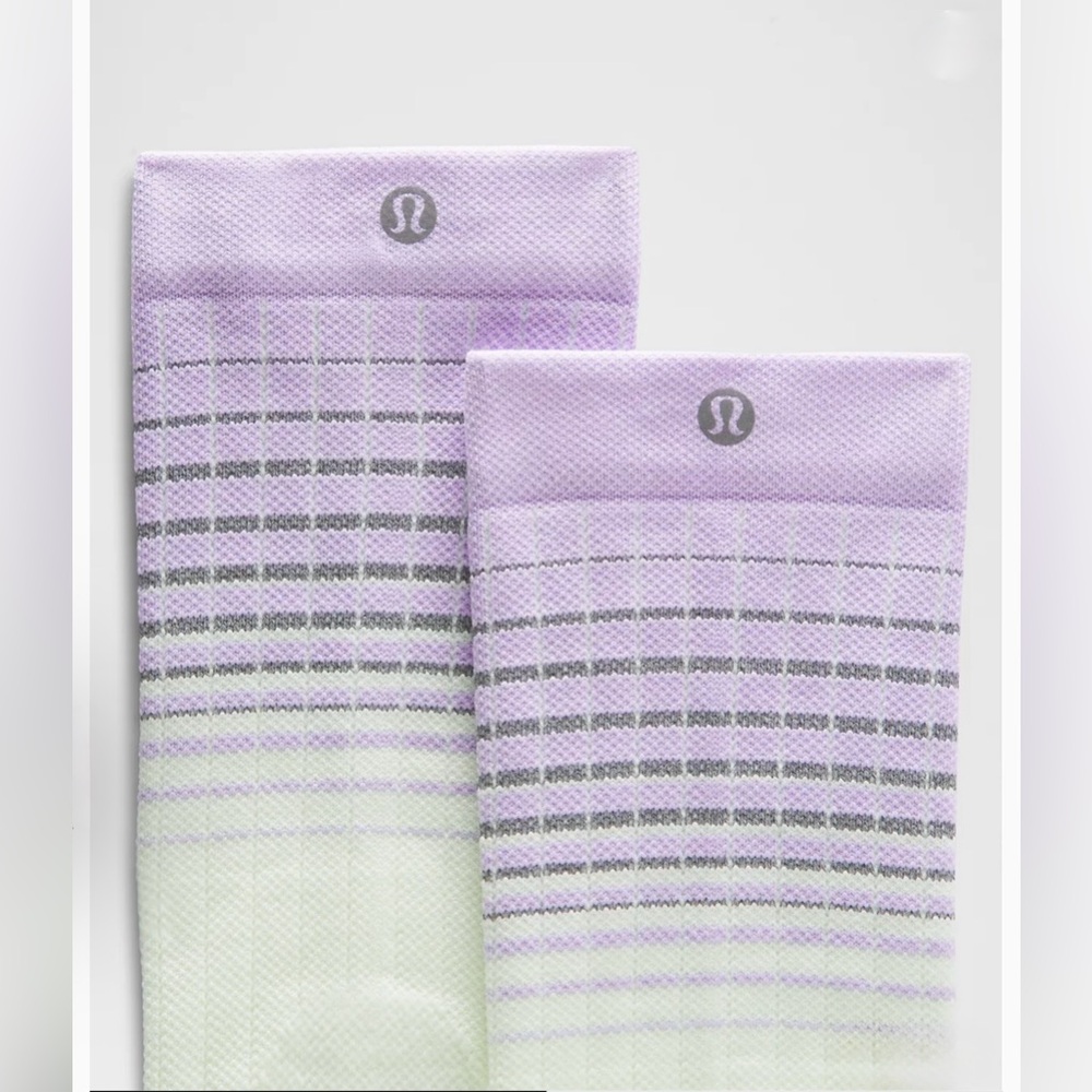 lululemon power stride NWT crew socks, Wordmark, reflective,M, lavender yellow